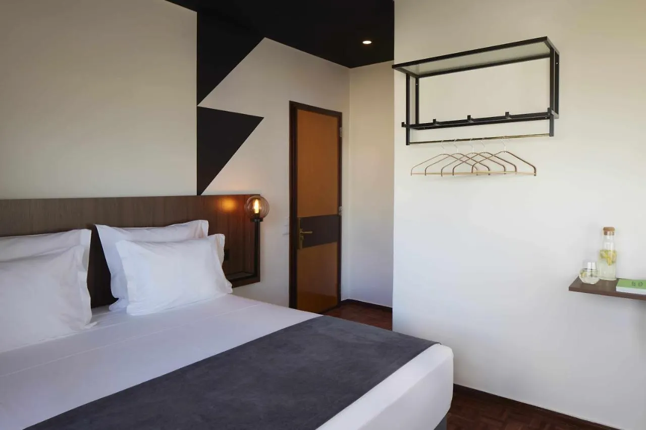 Alto House Faro Al De Assinatura Modernista
